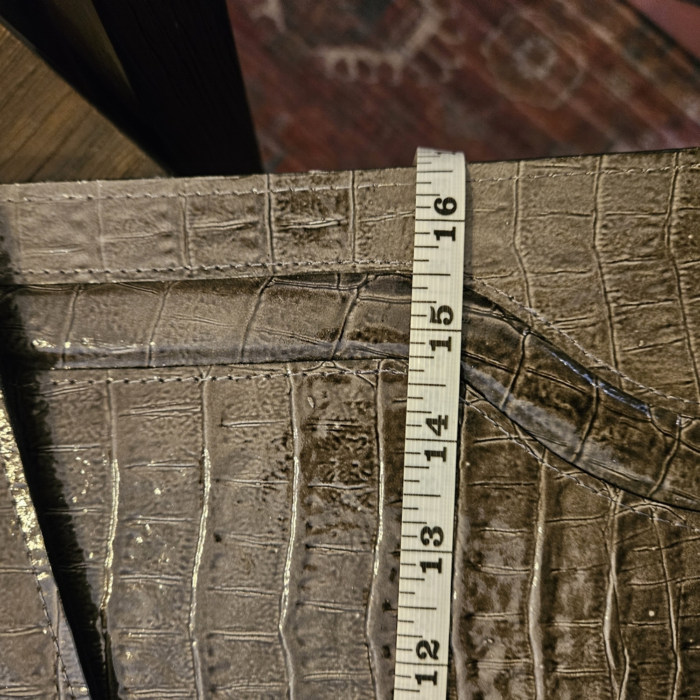 Genuine Leather Briefcase - Crocodile Pattern - Picture 10 of 11